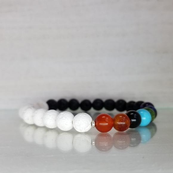 Black & White Yin & Yang 7 Chakra Healing Bracelet - Picture 3 of 9